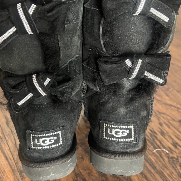 UGG Classic Amelie Swarovski Crystal bow tie tall boot black size 7 - Picture 2 of 7